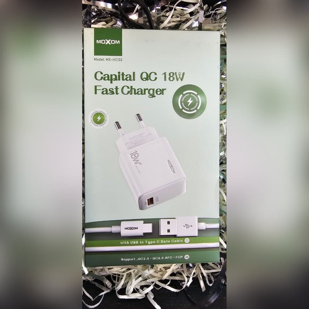 آداپتور شارژر موکسوم مدل MOXOM MX-HC132 18W